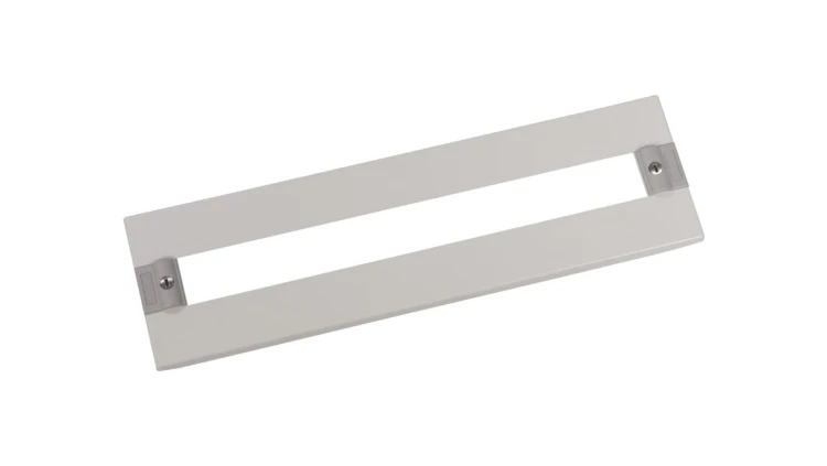 Osłona metalowa z wycięciem dla aparatury modułowej 575x150mm 020300