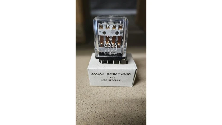 Przekaźnik przemysłowy 4P 110V DC AgCdO R15-1014-23-1110 Producent Żary