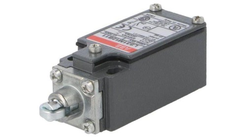 LS31M12B11 Wyłącznik krańcowy rolka metalowa Ø12mm NO + NC 10A PG11