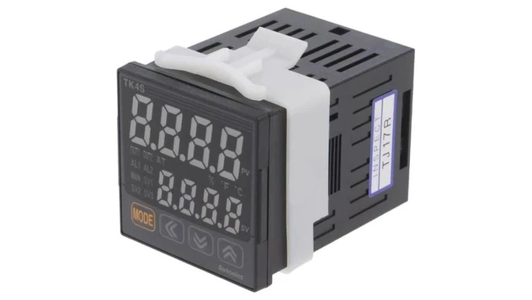 TK4S-B4RN Moduł: regulator temperatury SPST-NO OUT 3: alarmowe na panel