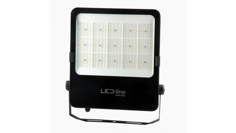 Naświetlacz projektor na boisko orlik LED line PRIME Floodlight 150W 4000K 140lm/W 21000lm 120st. 5 lat gwar.