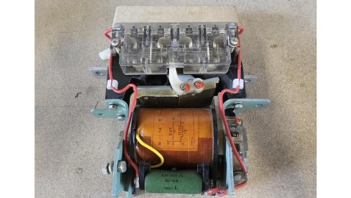 Stycznik SU-110 63A 220V DC APENA