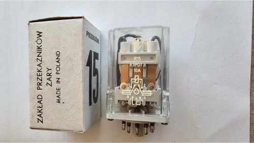 Przekaźnik przemysłowy 3P 10A 60V DC do gniazd wtykowych R15-2013-23-1060-WT 802854