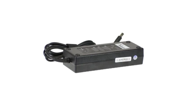 Zasilacz do laptopa Dell 19,5V 3,34A z wtykiem DC 5,0/7,4