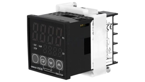 E5CB-R1TC Moduł typu regulator temperatury z wyjściami typu SPST-NO i SPST-NO, montowany na panel