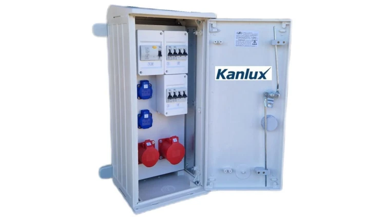ROZDZIELNICA BUDOWLANA NA ELEWACJĘ (2X2P+Z, 1X16A/5P, 1X32A/5P) KANLUX RB26x60-K40-00112W-E0-KANLUX