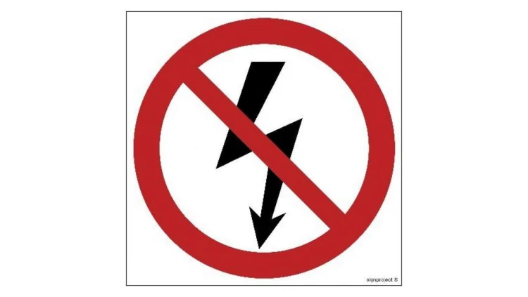 ZNAK - GB005 Nie załączać urządzeń elektrycznych 50 x 50 cm TS - Płyta TD foto.