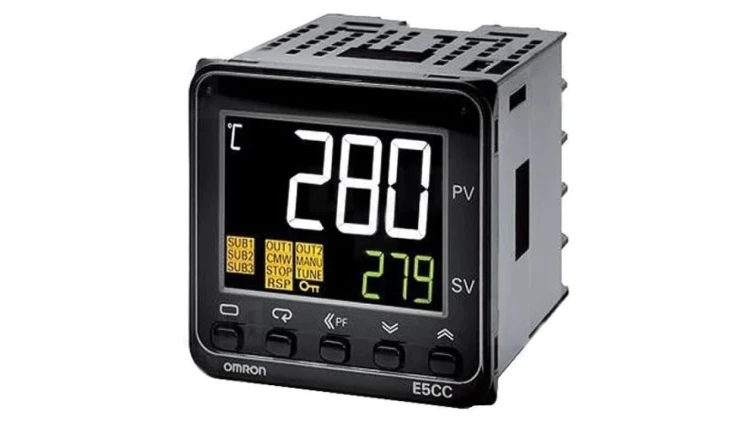 E5CC-QX3D5M-000 Moduł typu regulator temperatury z wyjściami typu SSR (1) i SPST-NO (3)