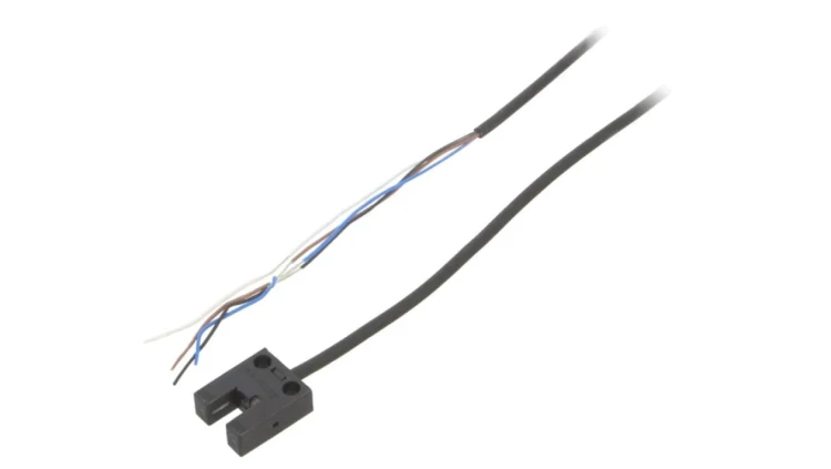 BS3-U1R-P Czujnik fotoelektryczny o zasięgu 5mm, PNP, DARK-ON, LIGHT-ON, 50mA