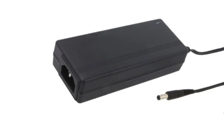 POSC24250D-C14 Zasilacz desktop 60W 24V 2.5A C14 / DC 2.1-5.5