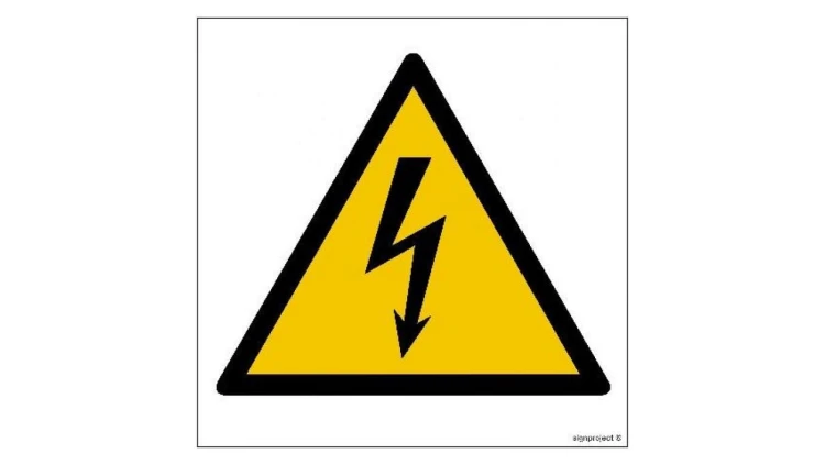 ZNAK - GD012 Ostrzeżenie przed napięciem elektrycznym 10 x 10 cm PN - Płyta 1mm