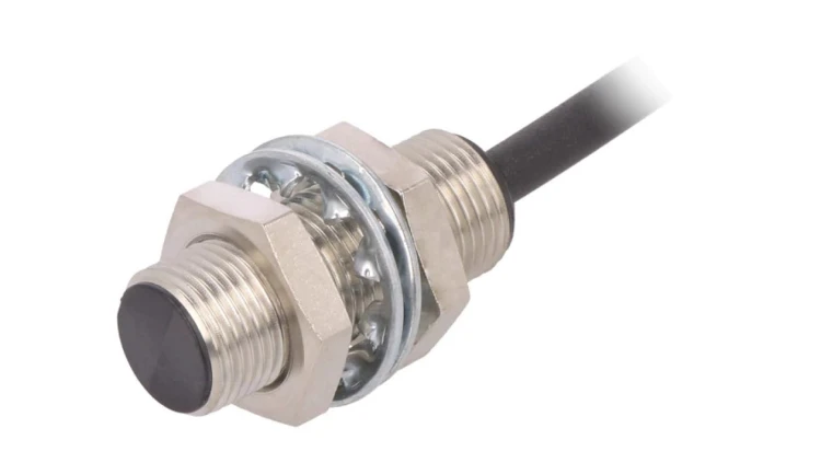 BES00E5 Czujnik indukcyjny OUT: PNP / NO 0÷4mm 10÷30VDC M12 IP67