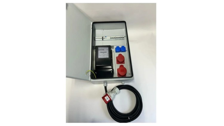 IP54 Metalowa rozdzielnica ścienna CEE 32A 16A 2x230V z bezpiecznikami HAGER FI /Miernik mocy z kablem 5m RB4