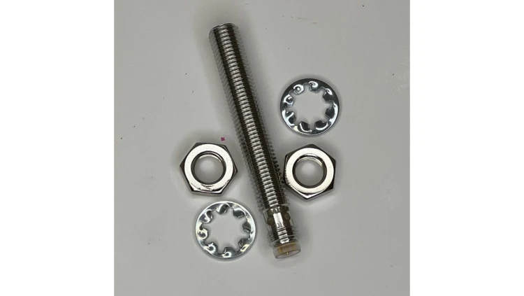 BES 516-324-EO-C-05 Czujnik indukcyjny BES01A9