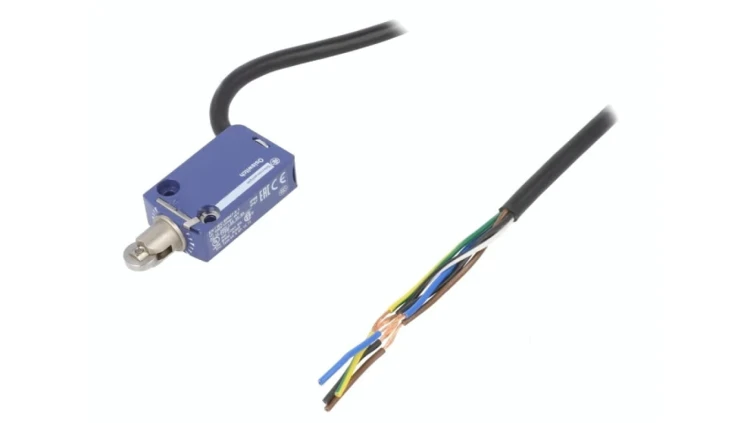 XCMD2502L1 Wyłącznik krańcowy rolka metalowa Ø11,6mm NO + NC 6A IP66