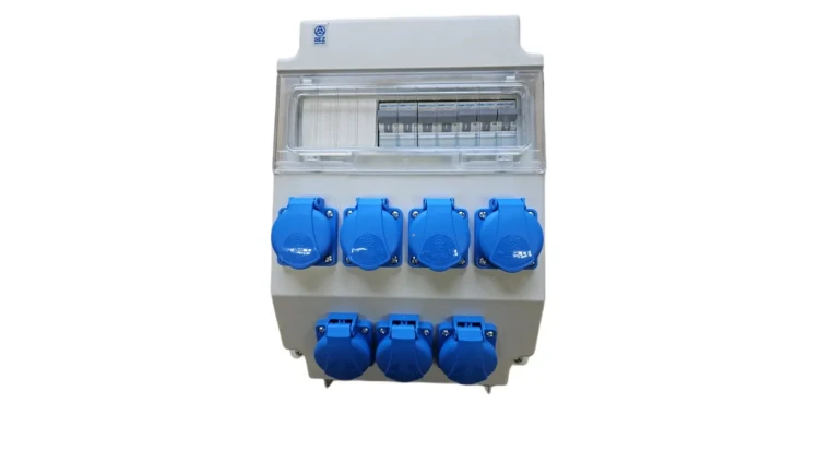 Rozdzielnica elektryczna 7x 230V z bezpiecznikami HAGER / 3 fazy 95H-3