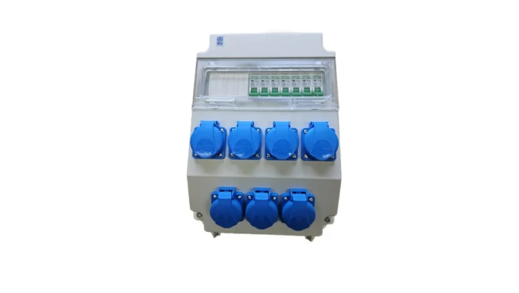 Rozdzielnica elektryczna 7x 230V 3 fazy 95V-3