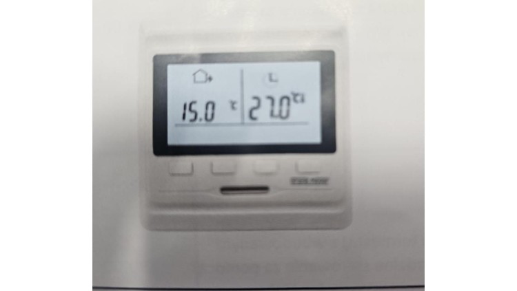 Elektroniczny programowalny termostat HW500