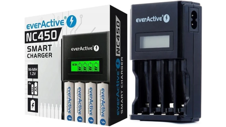 Ładowarka procesorowa do akumulatorków AA/AAA everActive NC-450 LCD