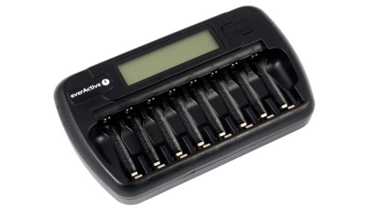 Ładowarka do 8 akumulatorków AA / AAA everActive NC-800
