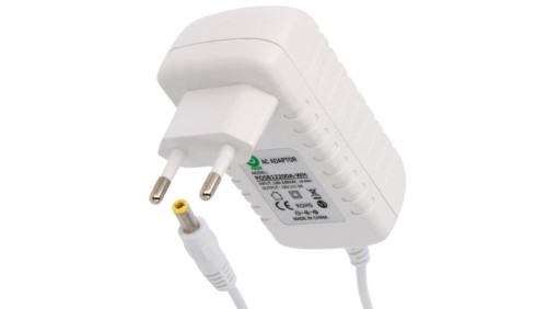 POSB12100A-WH-2555 Zasilacz wtyczkowy biały 12W 12V/1A horyzontalny, gniazdo AC:CEE7/16. wtyk DC:2.5/5.5(+)