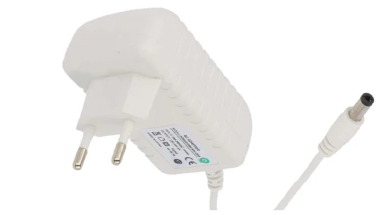 POSB05200A-WH Zasilacz adapter biały 10W 5V 2A gniazdo AC:CEE7/16. wtyk DC:2.1/5.5(+)