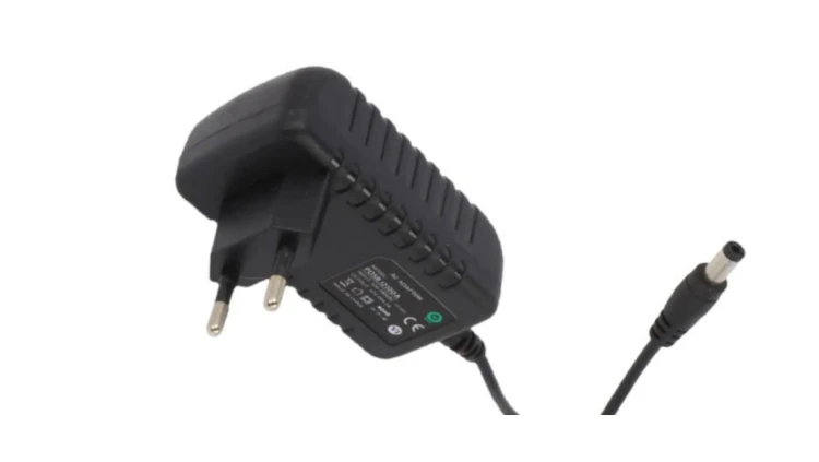 POSB12100A Zasilacz adapter czarny 12W 12V/1A, CEE7/16 wtyk DC 2.1/5.5(+)