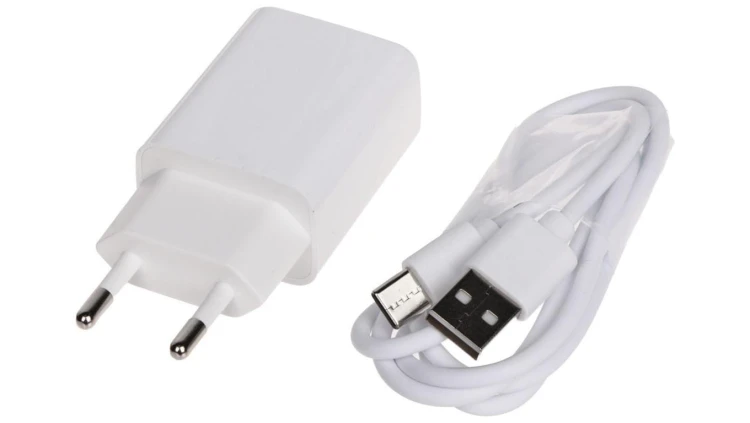 ŁADOWARKA SIECIOWA USB 5V/2A/USB/C