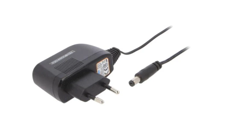 AMA5ER4L-050100Y Zasilacz impulsowy, sieciowy,wtykowy, 5VDC, 1A, 5W, Wyj: 5,5/2,1