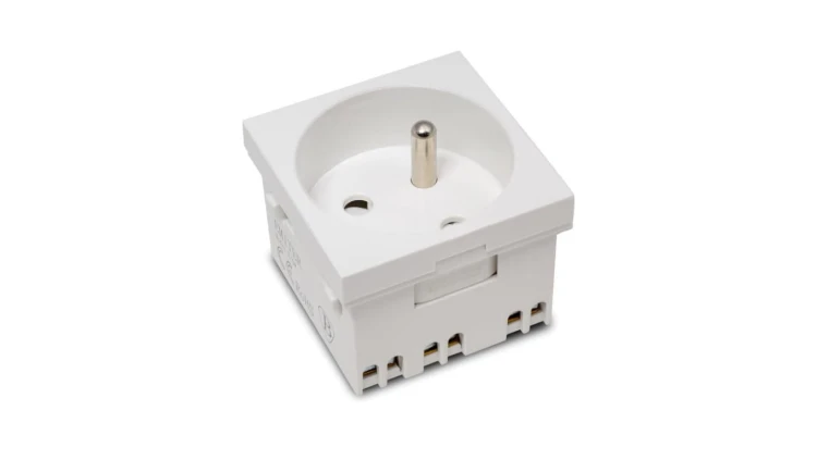 Gniazdo modułowe 230V z uziemieniem 1-krotne std 45x45, białe E/GM