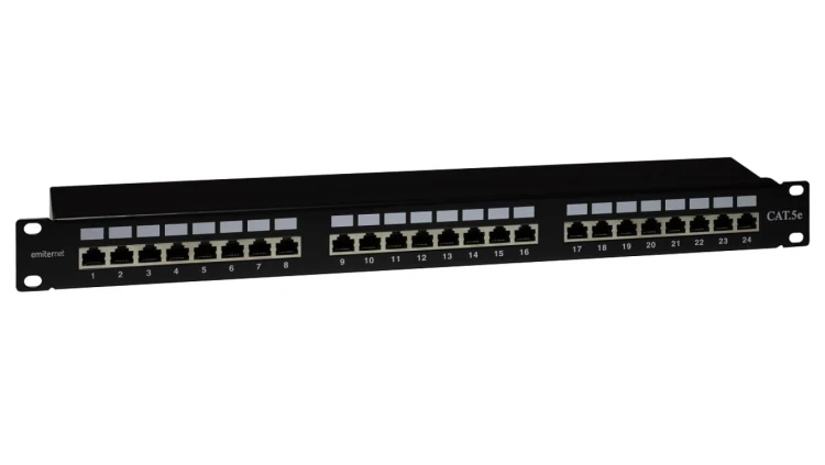 Panel 19 24 x RJ45 STP kat. 5e (1U) z półką
