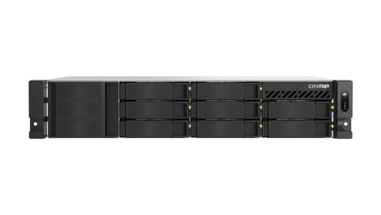 QNAP TS-855eU-8G 8-zatokowy płytki serwer NAS, Intel Atom, 8GB RAM, 2x 2,5GbE RJ-45, RACK