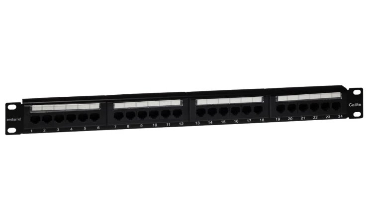 Panel 19 24 x RJ45 UTP kat. 5e (1U) z półką
