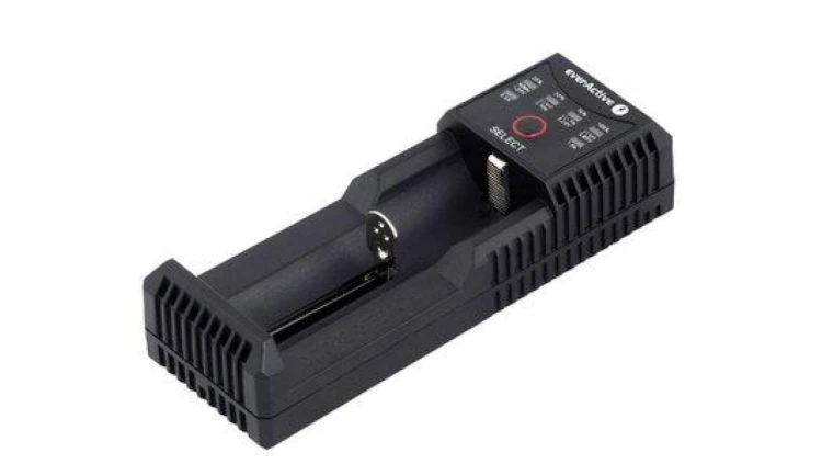 Ładowarka do akumulatorków cylindrycznych Li-ion oraz Ni-MH everActive UC-100C USB-C