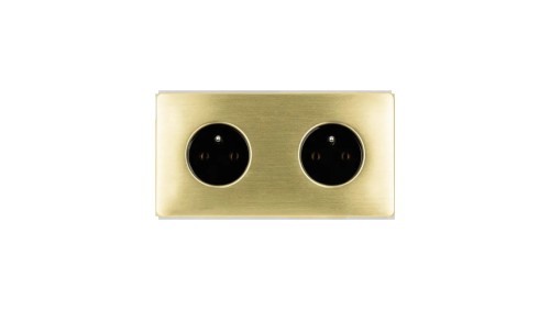 Gniazdko elektryczne czarne podwójne ramka stal szczotkowana PVD Brass GN-SNPBR02C