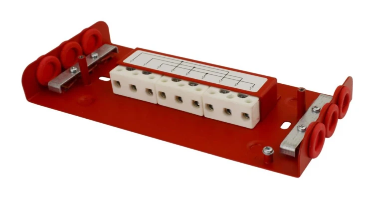 Puszka instalacyjna przeciwpożarowa rozgałęźna 3×6mm2 204x30x100mm 450V bez bezpieczników AWOP-360PR