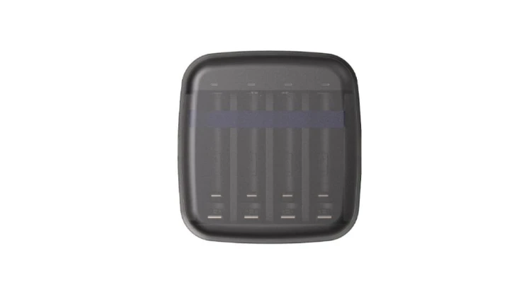 Ładowarka do akumulatorów R03 / AAA oraz R6 / AA Li-ion 1,5V / NiMH Xtar BC4