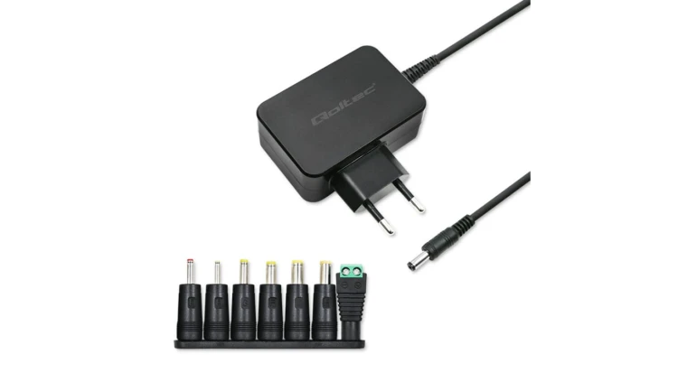 Qoltec Uniwersalny zasilacz sieciowy 30W 12V 2.5A Kompaktowy MultiPlug 7 wtyczek