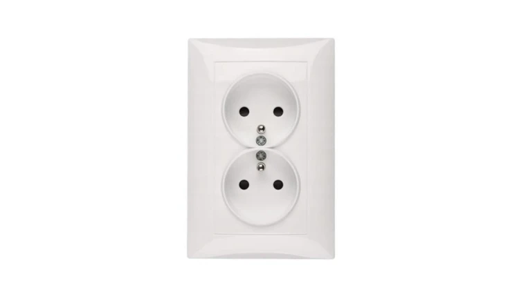 Gniazdo podwójne 2x2P+Z LUNA, 16A-250V~, białe