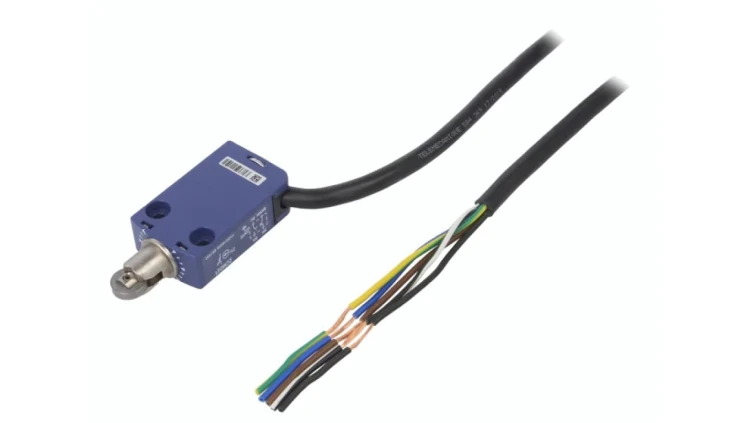 XCMD2102L3 Wyłącznik krańcowy rolka metalowa Ø11,6mm NO + NC 6A IP66