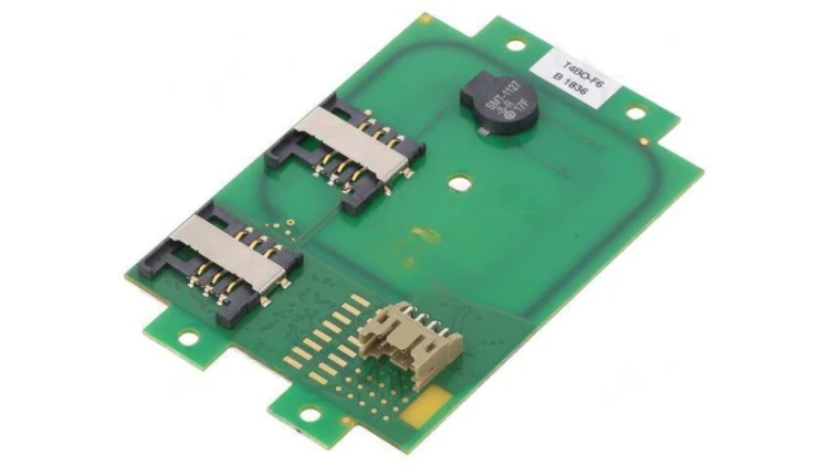 T4BO-F6 Czytnik RFID 4,3÷5,5V antena Zasięg: 100mm 76x49x9mm 120mA
