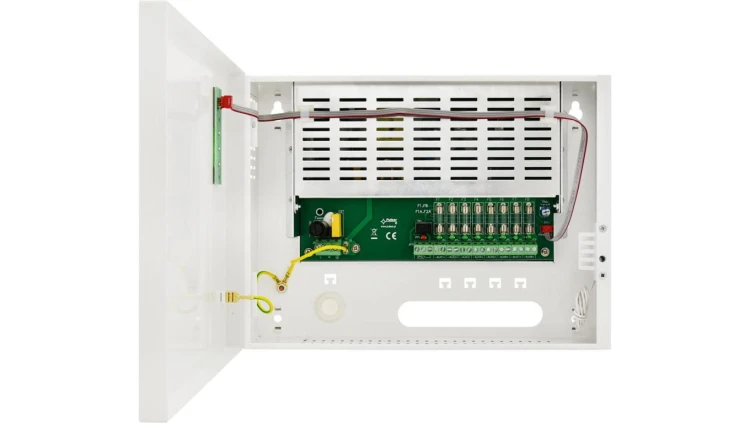 Zasilacz wielowyjściowy w metalowej obudowie z wyjściem awarii, regulacją napięcia wyjściowego 8x1A HPSDC-12V8X1A