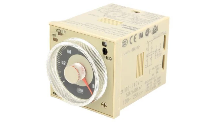 H3CR-AP-100-240AC Przekaźnik czasowy 0,05s÷300h 100÷240VAC 100÷125VDC