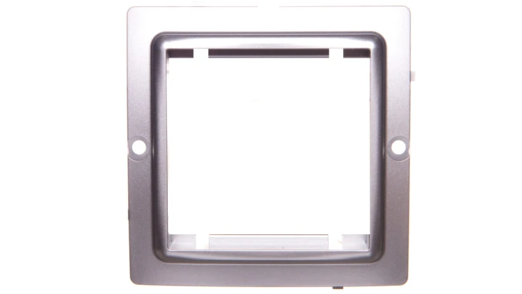 Simon Basic Adapter (przejściówka) na osprzęt standardu 45×45mm srebrny mat BMA