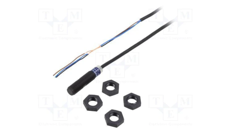 Czujnik indukcyjny, Output: PNP / NO, 0÷2,5mm, 10÷36VDC, M8, 2m, Szczelność: IP67 XS4P08PA340