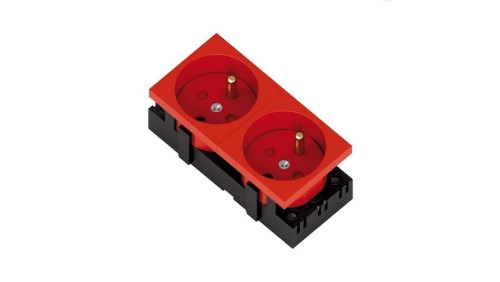 Gniazdo elektryczne standard 2C 2x2P+Z z blokadą czerwone podwójne 1 szt. 333526