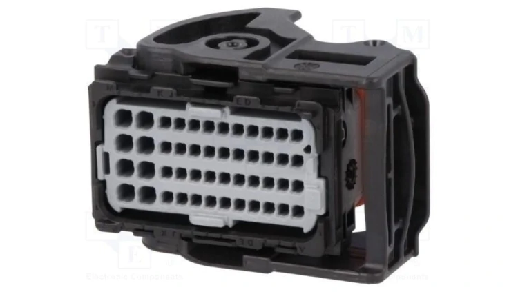 Złącze automotive wtyk żeńskie CMC 6A 12A PIN 48(8+40) 64320-1311