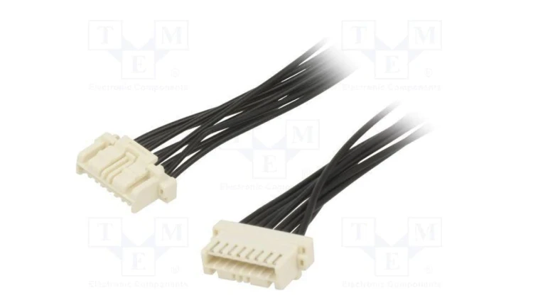 PIN 8 żeńskie 1,5mm 15135-0806
