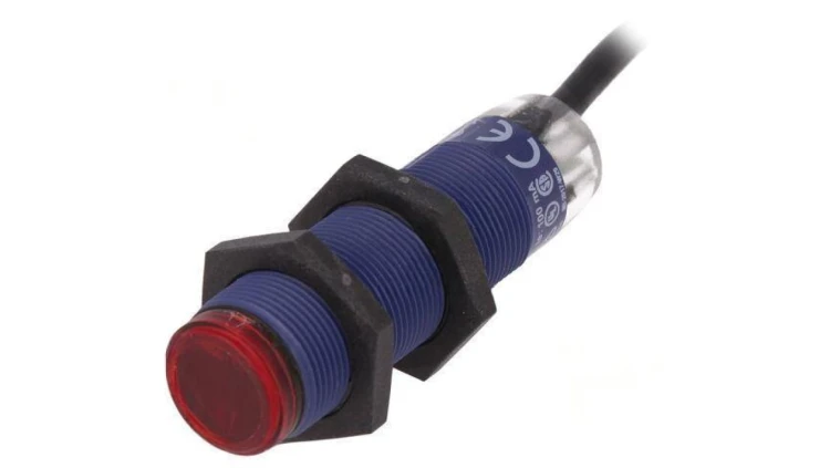 Czujnik fotoelektryczny odbiornik Zasięg 0-20m PNP 100mA XUB0APSNL2
