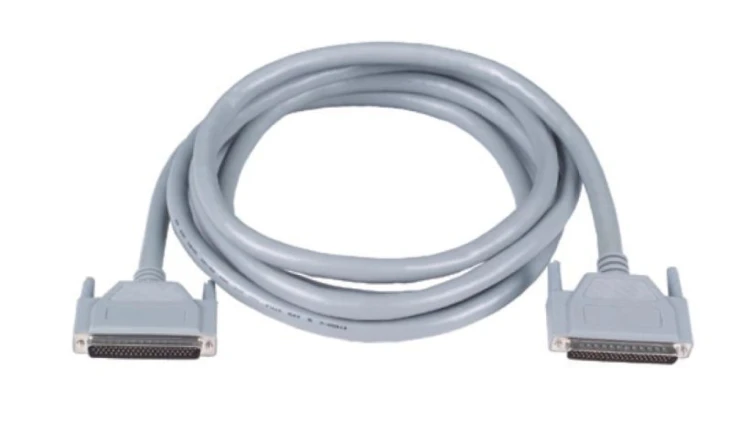 Kabel 1 m z podwójnym ekranowaniem i złączami DB-62 PCL-10162-1E